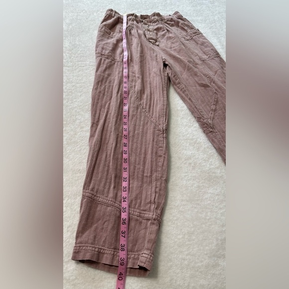 Free People Living in the City Seamed Pink Relaxed Pants - Picture 7 of 16
